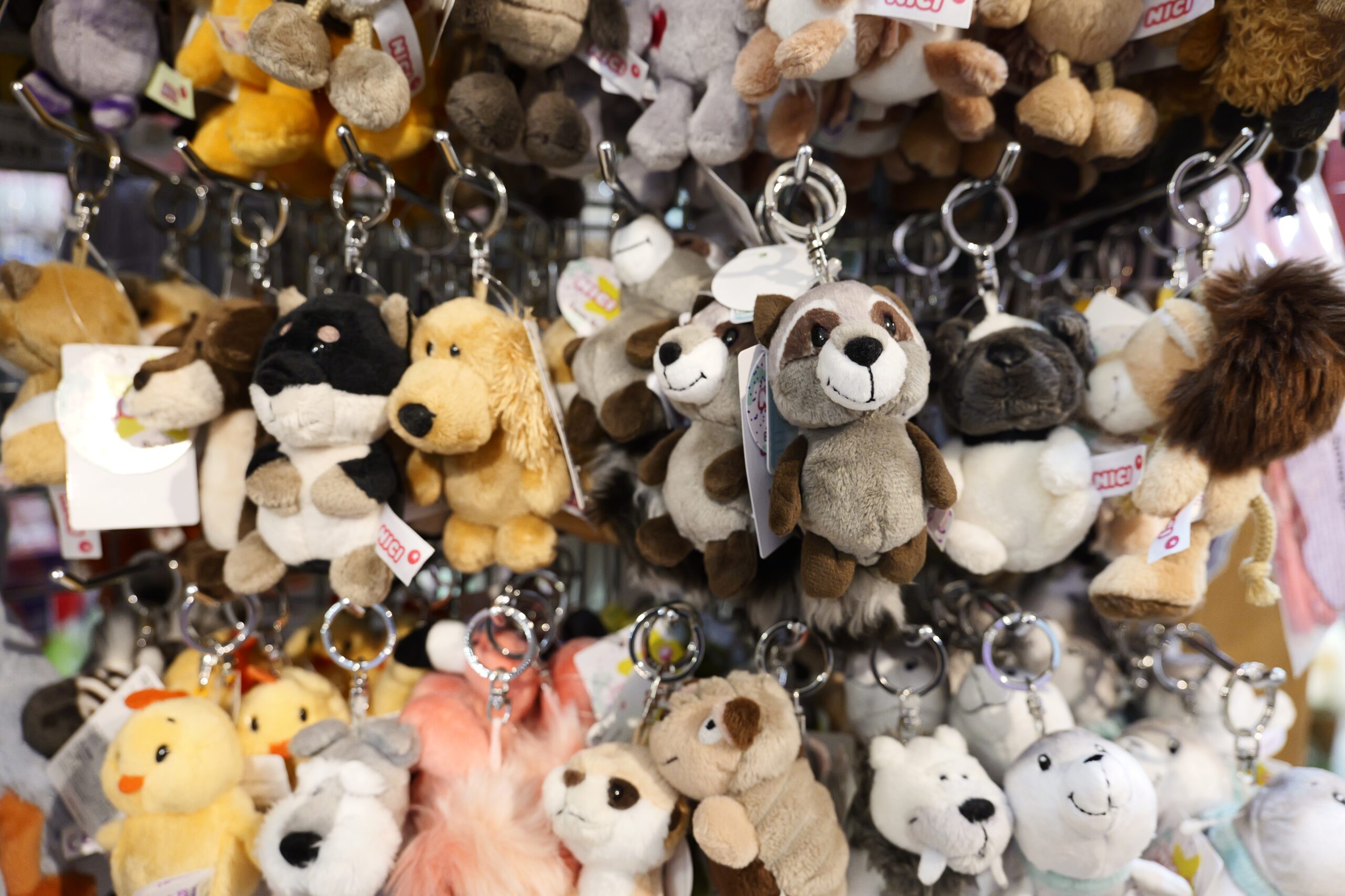 【送迎バスあり🚌】人気ゲームグッズの入出荷作業✨週3日～OK！未経験歓迎🎮